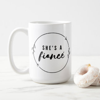 Caneca De Café She’s a Fiancé Elegant Engagement Bride to Be Gift