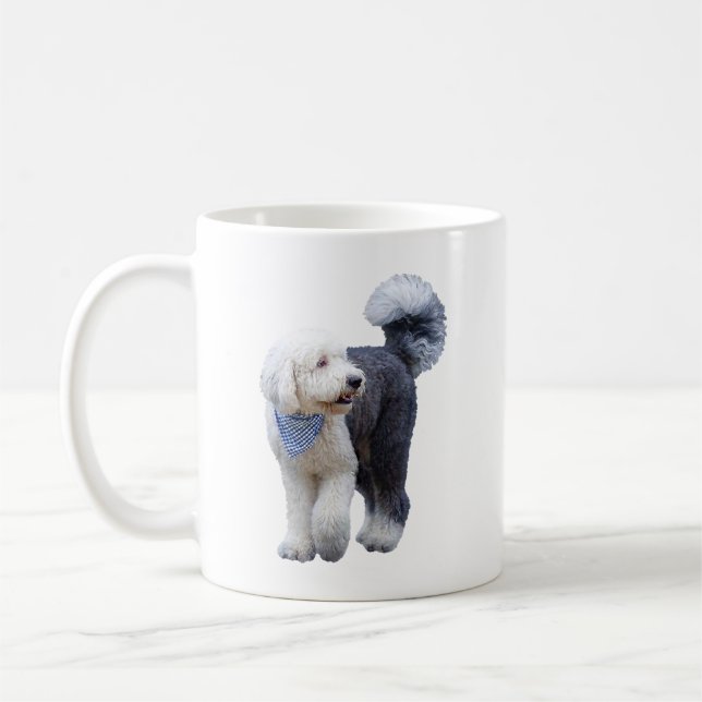 Caneca De Café Sheepadoodle Com Cachecol Xadrez Azul (Esquerda)