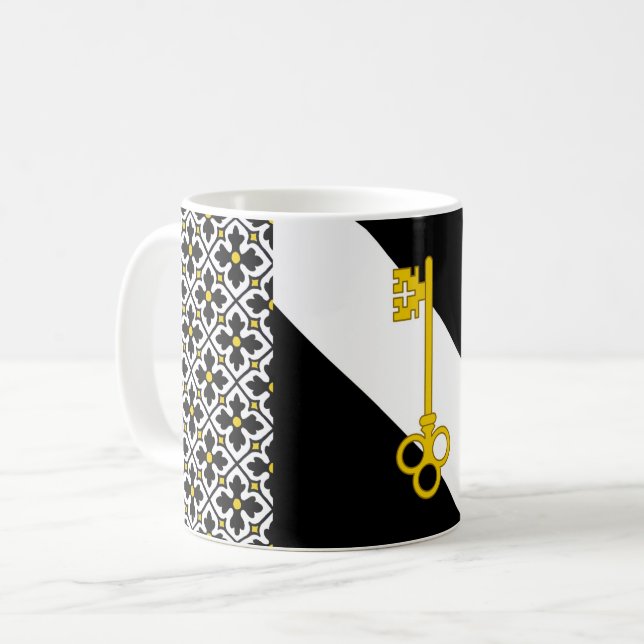 Caneca De Café Shire de Frostheim Populace Crachá (Frente Esquerda)