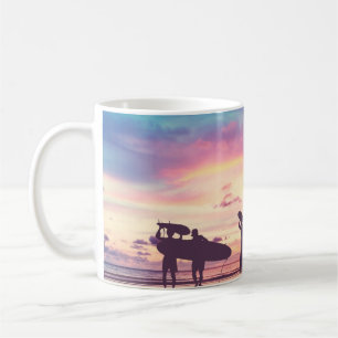 Caneca De Café Silhueta de carregandos de surfistas
