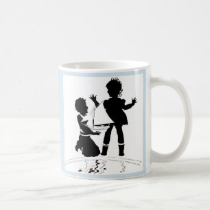 Caneca De Café silhueta de moça e barco modelo