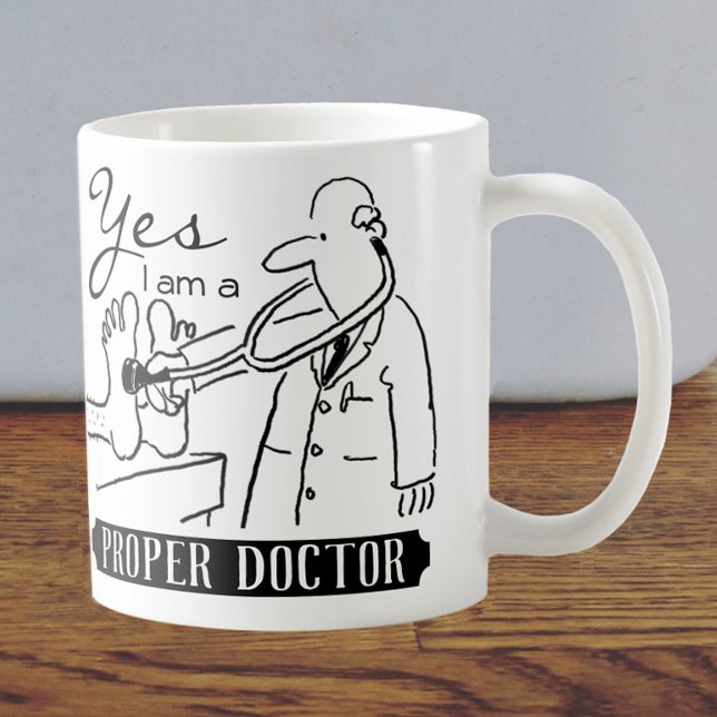 Caneca De Café Sim, sou um médico adequado. (Criador carregado)