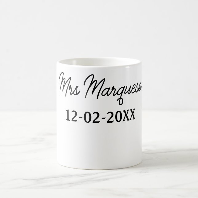 Caneca De Café simples monograma mrs. nome data ano Thro (Centro)