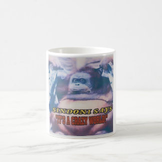 Caneca De Café Sindoni diz que é um mundo louco