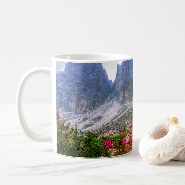 Caneca De Café Sinfonia da Natureza: Paisagem Montanha (Com Donut)