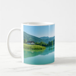 Caneca De Café "Sip in Serenity - Tranquilidade Lakeside em Cada