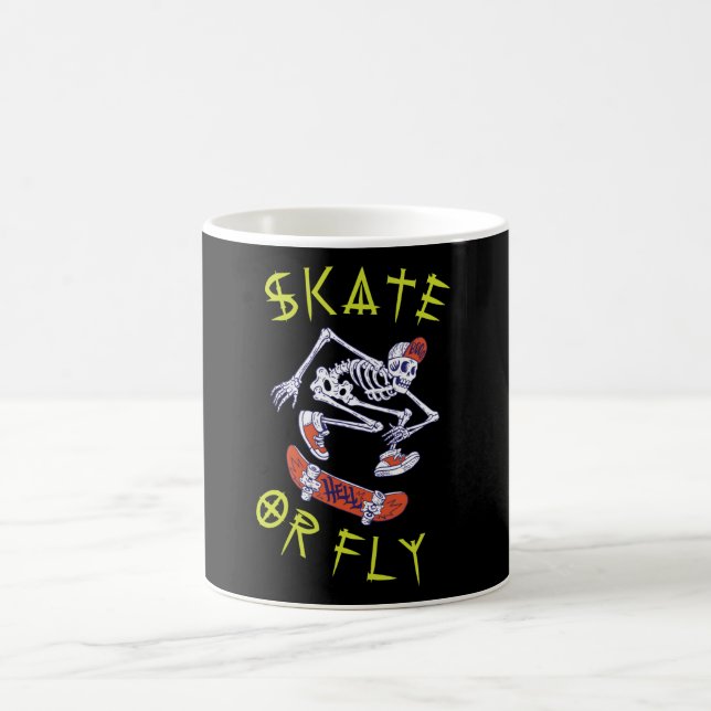 Caneca De Café Skeleton de skate ou mosca (Centro)