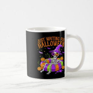 Caneca De Café Skeleton Engraçado Só Esperando O Halloween