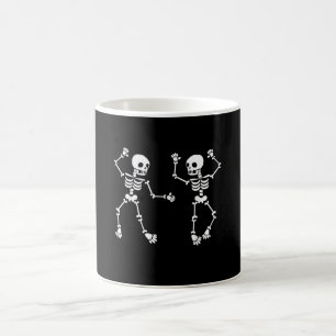 Caneca De Café Skeletons Dançantes Engraçados Dançando Sobre O