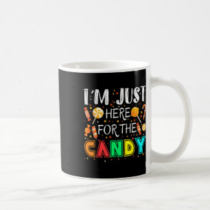 Caneca De Café Só estou aqui para o Dia de as Bruxas engraçado ou