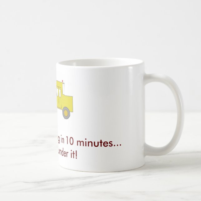 Caneca De Café Sob o ônibus (Direita)