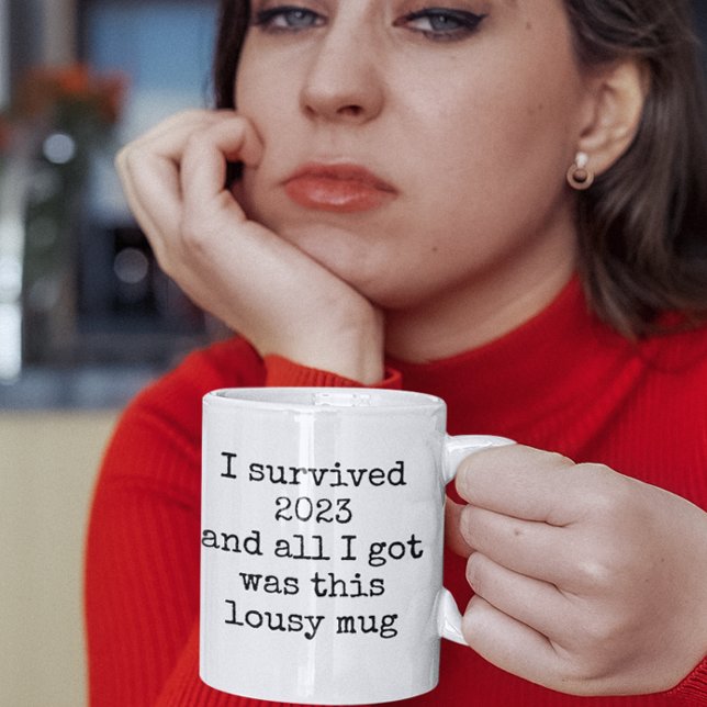 Caneca De Café Sobrevivi às citações da Lousy Mug Engraçadas de 2 (funny 2023 sarcastic funny quotes mug)