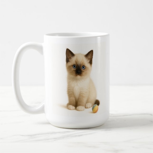 Caneca De Café Soft Focus - Ragdoll Kitten com Felt Toy Ball (Esquerda)