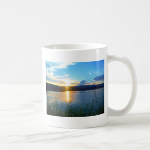 Caneca De Café Sol azul no lago