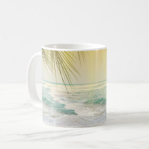 Caneca De Café Sol Elegante E Praia Do Oceano Azul