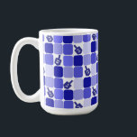 Caneca De Café Sonhos de Patchwork<br><div class="desc">Uma manta azul e branca com sonhos para qualquer feriado ou evento judeu.</div>