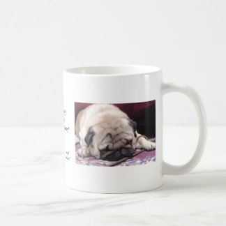 Caneca de café sonolento do Pug