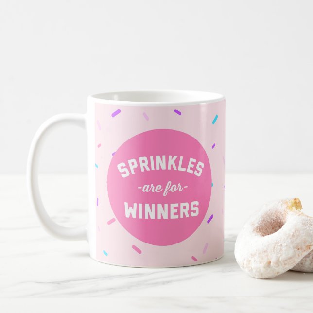 Caneca De Café Sprinkles é para citações engraçadas dos (Com Donut)