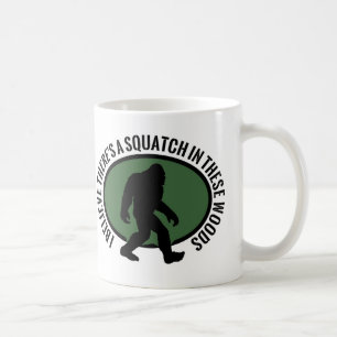 Caneca De Café Squatch oval legal nestas madeiras
