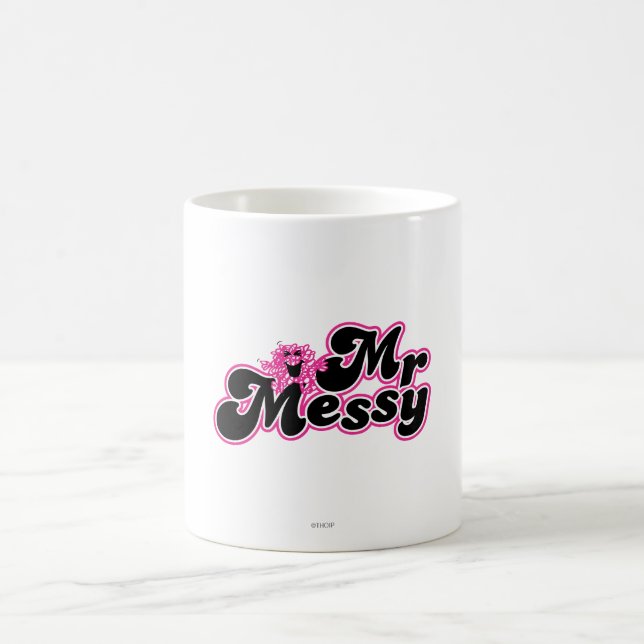 Caneca De Café Sr. Messy | Grandes letras pretas e rosa (Centro)