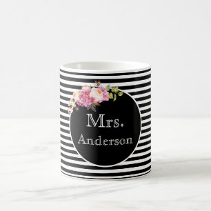 Caneca De Café Sra. Surname Black & White Stripes and Flowers