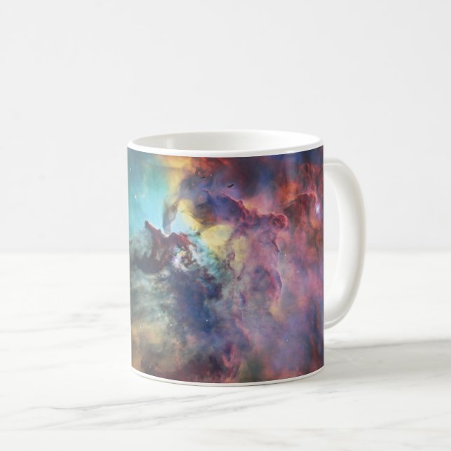 Caneca De Café Stormy Seas of Lagoon Nebula em Sagitário (Frente Esquerda)