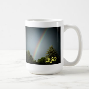 Caneca De Café Suas Iniciais em "Arco-Íris sobre Evergreen"