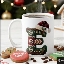 Caneca De Café Suéter de Tricô de Natal com Letra E e Chapéu de P