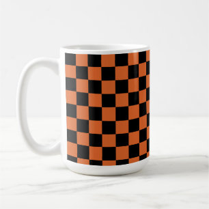 Caneca De Café Tabuleiro de xadrez de Halloween preto e laranja