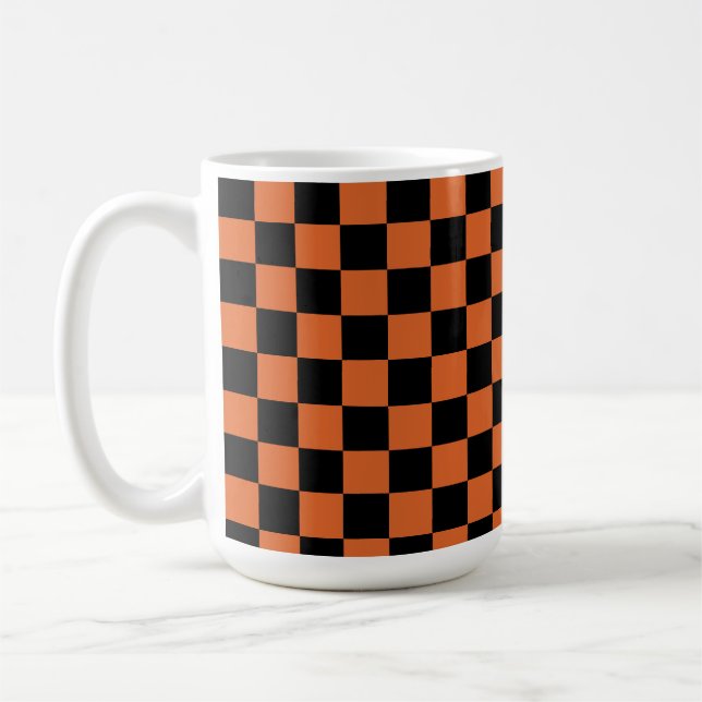 Caneca De Café Tabuleiro de xadrez de Halloween preto e laranja (Esquerda)