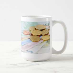 Caneca De Café Taça com euro cédulas moedas e