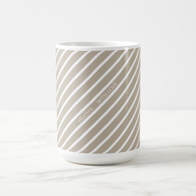 Caneca De Café Taupe Cream Striped Named Watercolor Daisy (Centro)