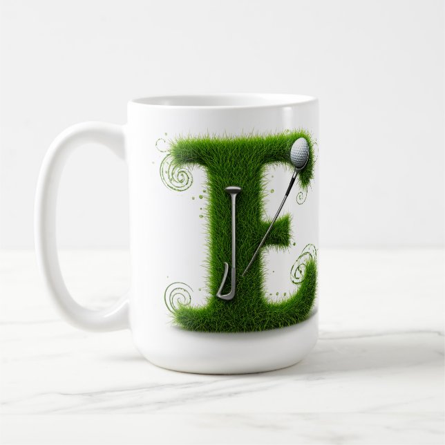 Caneca De Café Tema de Golfe com Letras em Grama, Bolas e Tacos (Esquerda)