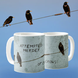 Caneca De Café Tentativa de Assassinato de Corvos Misteriosos