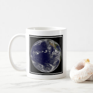 Caneca De Café Terra cheio Mostrando Várias Tempestades Tropicais