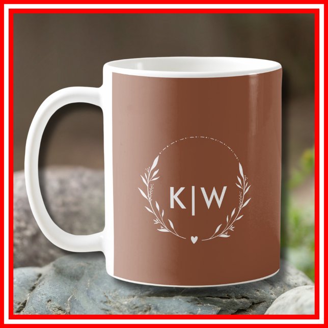 Caneca De Café Terracotta e White | Monograma de Iniciais Moderno (Terracotta and White | Modern Initials Monogram Coffee Mug)