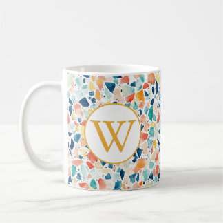 Caneca de Café Terrazzo - Design Inicial Colorido