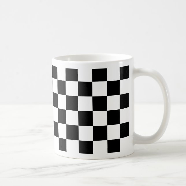 Caneca De Café teste padrão do tabuleiro de xadrez preto e branco (Direita)