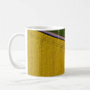 Caneca De Café Têxteis amarelos e castanhos