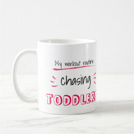 Caneca De Café Texto editável: . .chasing… (gêmeos, adolescentes,
