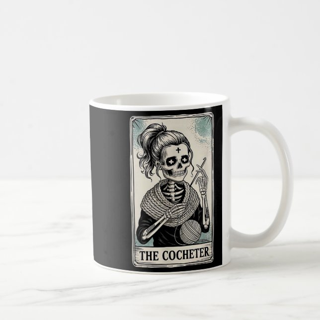 Caneca De Café The Crocheter Tarot Card Funny Yarn Design  (Direita)