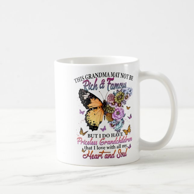 Caneca De Café This Grandma May Not Be Rich &amp; Famous But I Do (Direita)