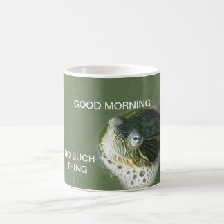 Caneca de café tímida da tartaruga
