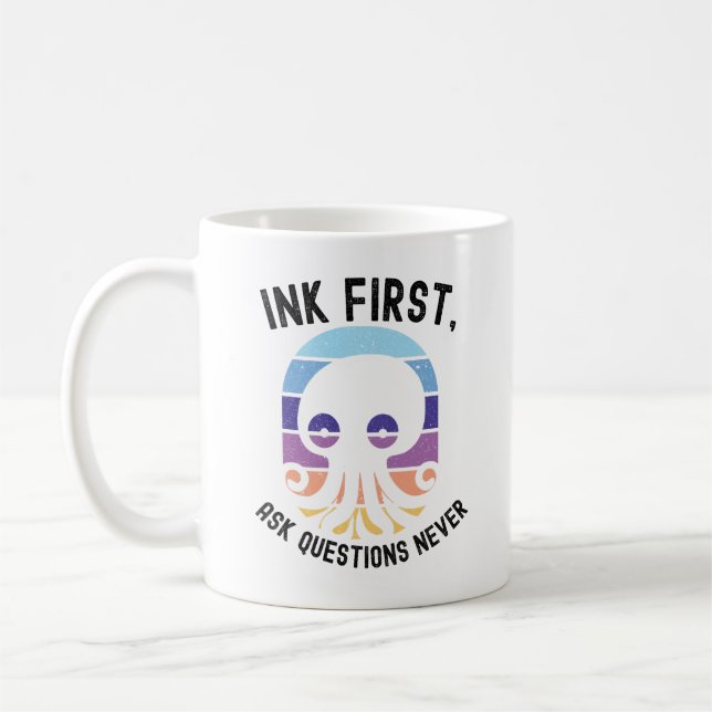 Caneca De Café Tinta Primeiro Pergunta Nunca Polvo Engraçado Retr (Esquerda)