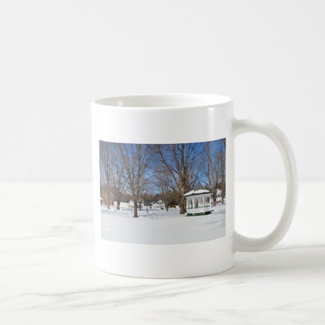 Caneca De Café Típica Cidade de Vermont no Inverno (Direita)