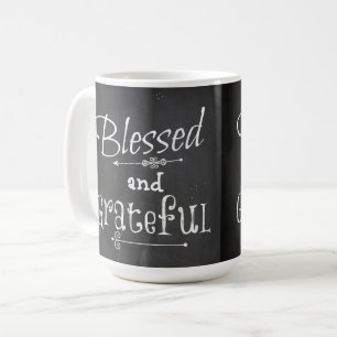 Caneca De Café Tipografia de Quadro de Giz Abençoado e Grato
