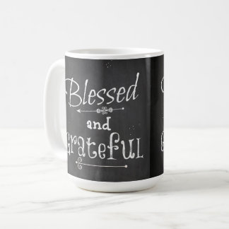 Caneca De Café Tipografia de Quadro de Giz Abençoado e Grato