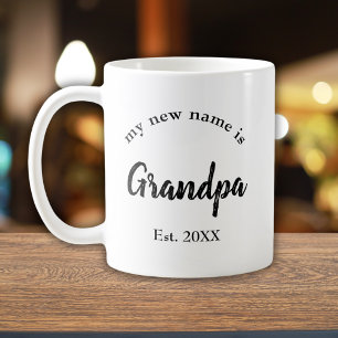 Caneca De Café Tipografia de Roteiro do Novo Nome Vovô