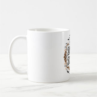 Caneca De Café Tipografia Gótica de Halloween da Temporada Assust