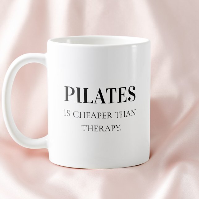 Caneca De Café Tipografia Preta Moderna Citação Engraçada Pilates (Modern Black Typography Funny Quote Pilates Coffee Mug)